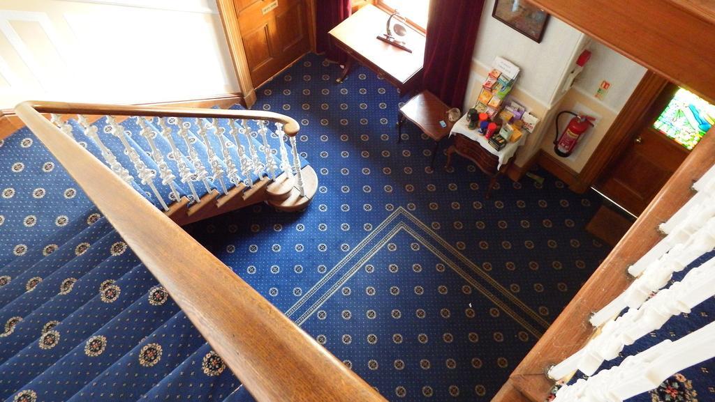 Whitchester Christian Centre 하윅 외부 사진